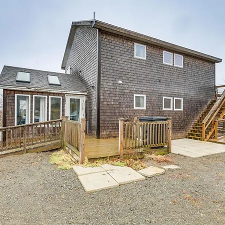 Cozy Maine Getaway Covered Deck, Walk To Beach! Lubec Extérieur photo